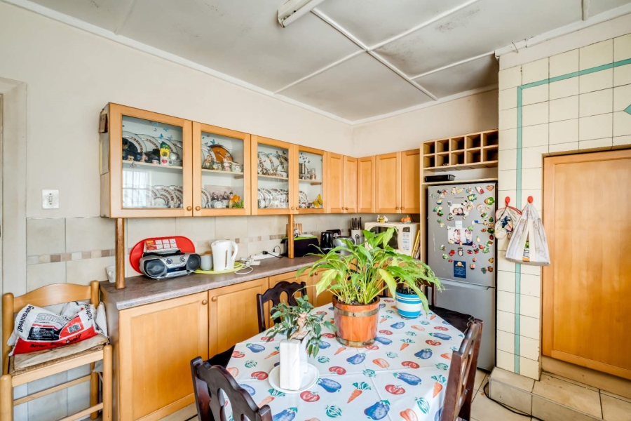 5 Bedroom Property for Sale in Wynberg Western Cape